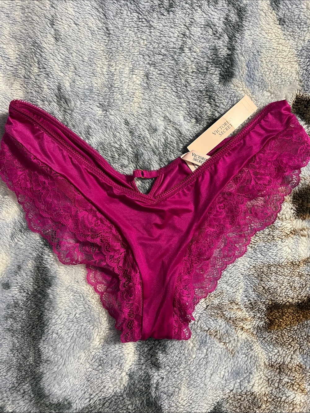 Victoria's Secret Fuchsia Lace-Trim Bikini Panty